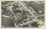 Laupheim, Kapellen- u. Hans Schemm-Straße. Orig. Fliegeraufnahme 6953